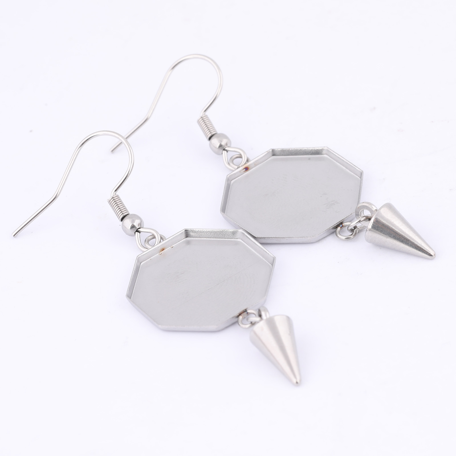 Boucles d'oreilles hexagonales - 18 Gauge Brad Nails Stainless Steel avis et prix